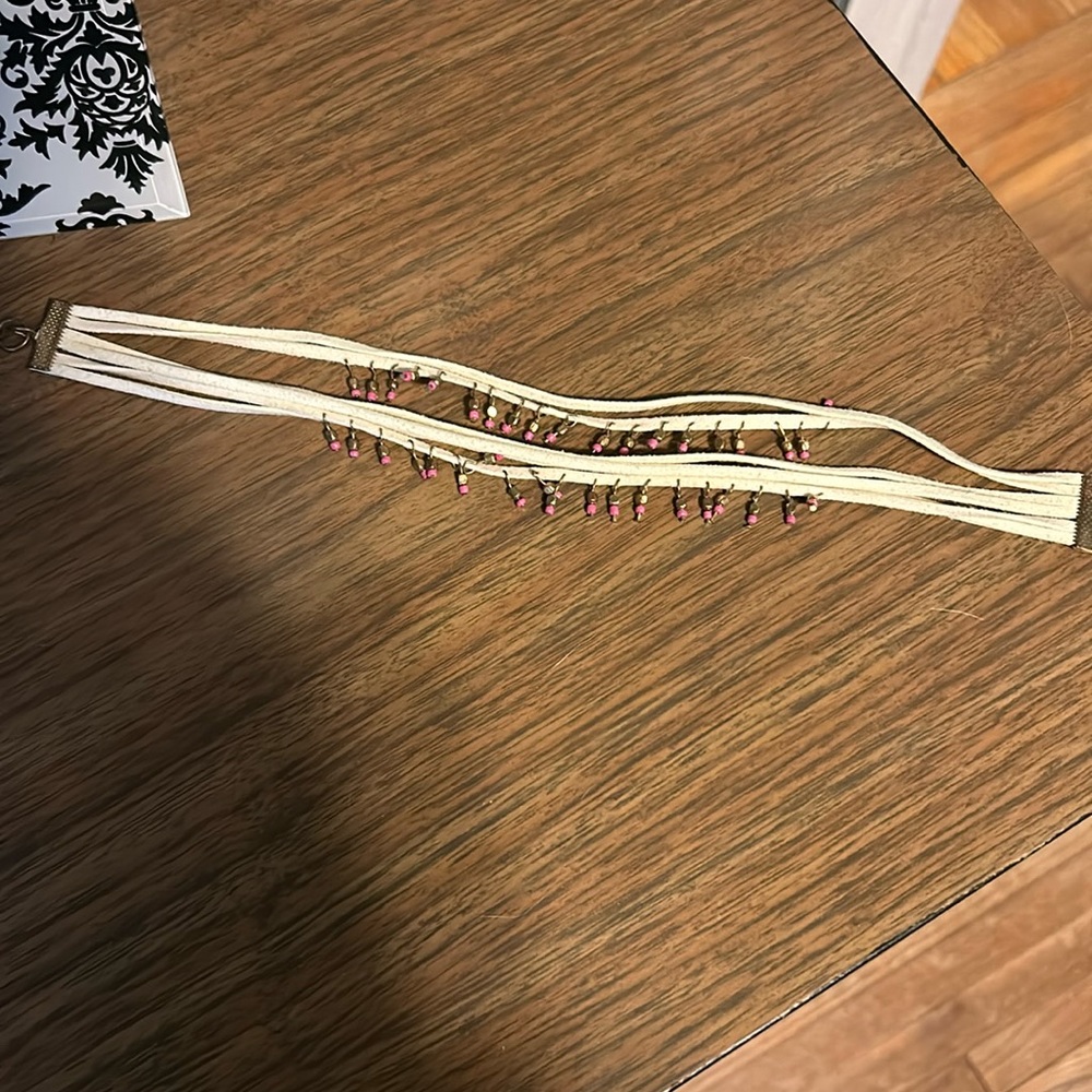 Layered joker necklace white and pink